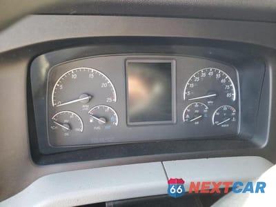 Zdjęcie 8 z 10 samochodu: 2018 FREIGHTLINER CASCADIA 126 VIN:3AKJHHDRXJSHU5536 - miniatura