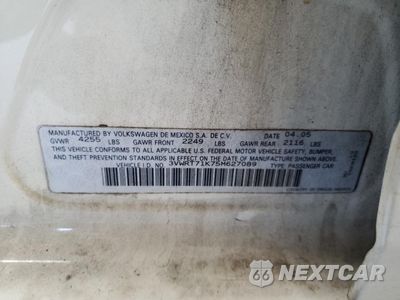 Zdjęcie 14 z 14 samochodu: 2005 VOLKSWAGEN NEW JETTA TDI VIN:3VWRT71K75M627089 - miniatura