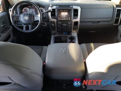 Zdjęcie 8 z 12 samochodu: 2013 RAM 2500 SLT VIN:3C6UR5DL9DG513877 - miniatura