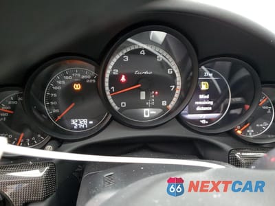 Zdjęcie 9 z 12 samochodu: 2015 PORSCHE 911 TURBO VIN:WP0AD2A98FS167110 - miniatura