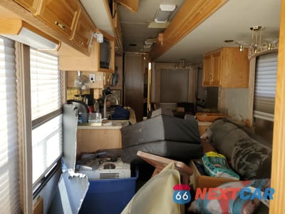 Zdjęcie 6 z 10 samochodu: 2003 FREIGHTLINER CHASSIS X LINE MOTOR HOME VIN:4UZAAHAK43CL87134 - miniatura