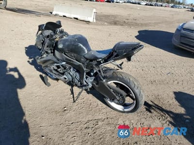 Trzecie zdjęcie samochodu z tyłu: 2018 KAWASAKI ZX636 F VIN:JKBZXJF16JA014513 - miniatura