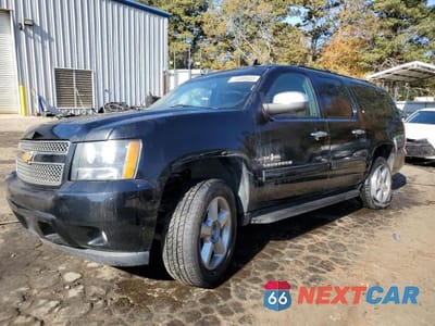 2014 CHEVROLET SUBURBAN C1500 LT 1GNSCJE01ER139059 - główne zdjęcie licytacji z USA - miniatura