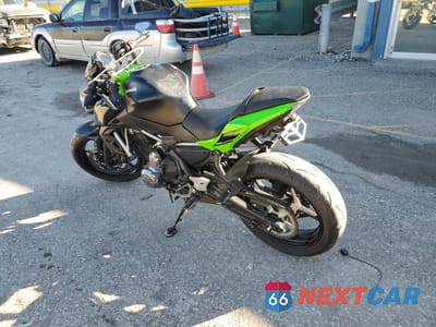 Trzecie zdjęcie samochodu z tyłu: 2017 KAWASAKI ER650 G VIN:JKAEREG13HDA00101 - miniatura