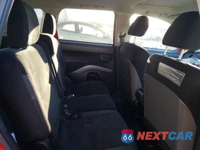 Zdjęcie 11 z 13 samochodu: 2012 MITSUBISHI OUTLANDER SE VIN:JA4JT3AX9CU600449 - miniatura