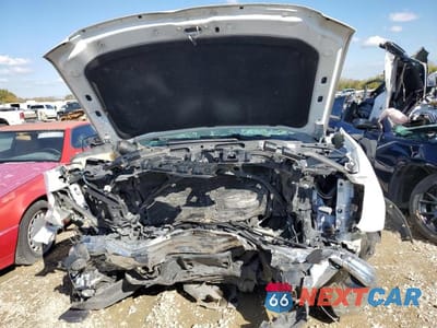 Piąte zdjęcie samochodu w środku: 2019 GMC SIERRA LIMITED C1500 VIN:2GTR1LEC0K1180838 - miniatura