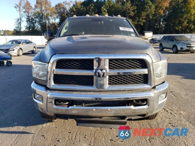 Piąte zdjęcie samochodu w środku: 2013 RAM 2500 SLT VIN:3C6UR5DL9DG513877 - miniatura