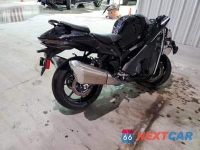 Czwarte zdjęcie samochodu z boku: 2023 SUZUKI GSX1300 RR VIN:JS1EJ11B4P7100669 - miniatura