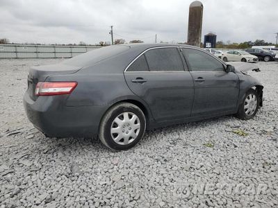 Trzecie zdjęcie samochodu z tyłu: 2011 TOYOTA CAMRY BASE VIN:4T1BF3EK7BU589414 - miniatura
