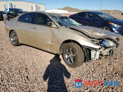 Czwarte zdjęcie samochodu z boku: 2003 LEXUS ES 300 VIN:JTHBF30G630124685 - miniatura