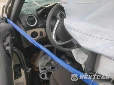 Zdjęcie 8 z 13 samochodu: 2017 FORD FIESTA SE VIN:3FADP4BJ3HM114812 - miniatura