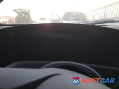 Zdjęcie 9 z 13 samochodu: 2021 PORSCHE TAYCAN 4S VIN:WP0AB2Y19MSA42672 - miniatura