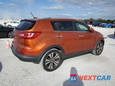 Piąte zdjęcie samochodu w środku: 2011 KIA SPORTAGE EX VIN:KNDPC3A27B7100999 - miniatura
