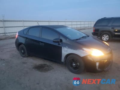 Czwarte zdjęcie samochodu z boku: 2012 TOYOTA PRIUS VIN:JTDKN3DU2C1502855 - miniatura