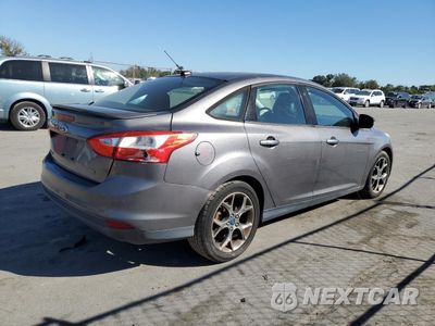 Trzecie zdjęcie samochodu z tyłu: 2013 FORD FOCUS SE VIN:1FADP3F28DL292241 - miniatura