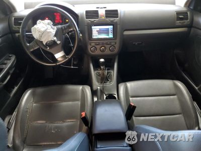 Zdjęcie 8 z 14 samochodu: 2005 VOLKSWAGEN NEW JETTA TDI VIN:3VWRT71K75M627089 - miniatura
