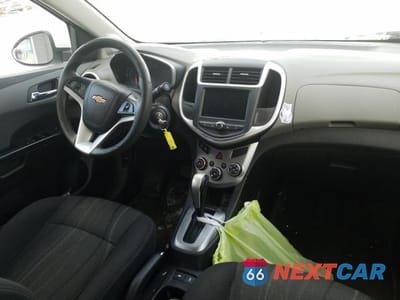 Zdjęcie 8 z 12 samochodu: 2018 CHEVROLET SONIC LT VIN:1G1JD5SH2J4102976 - miniatura