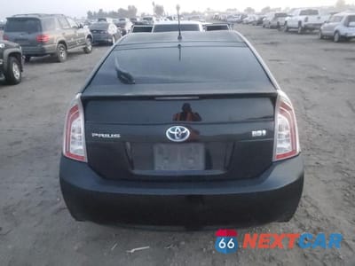 Zdjęcie 6 z 12 samochodu: 2012 TOYOTA PRIUS VIN:JTDKN3DU2C1502855 - miniatura