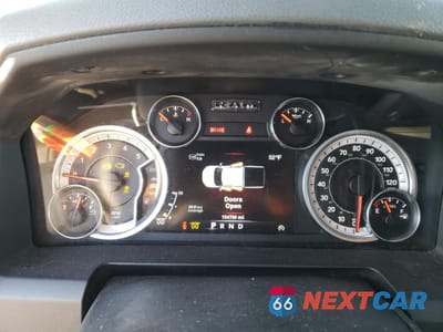 Zdjęcie 9 z 12 samochodu: 2013 RAM 2500 SLT VIN:3C6UR5DL9DG513877 - miniatura