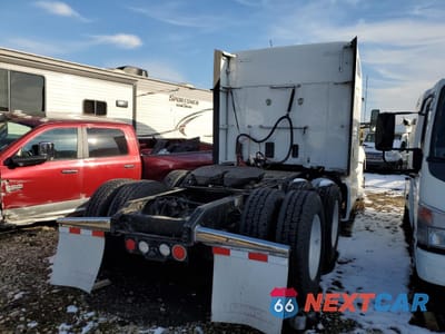 Czwarte zdjęcie samochodu z boku: 2018 KENWORTH CONSTRUCTION T680 VIN:1XKYD49X3JJ163708 - miniatura