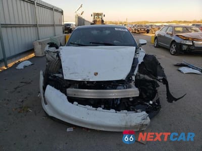 Piąte zdjęcie samochodu w środku: 2021 PORSCHE TAYCAN 4S VIN:WP0AB2Y19MSA42672 - miniatura