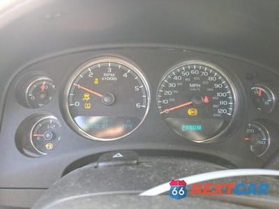Zdjęcie 9 z 13 samochodu: 2014 CHEVROLET SUBURBAN C1500 LT VIN:1GNSCJE01ER139059 - miniatura