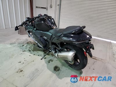 Trzecie zdjęcie samochodu z tyłu: 2023 SUZUKI GSX1300 RR VIN:JS1EJ11B4P7100669 - miniatura