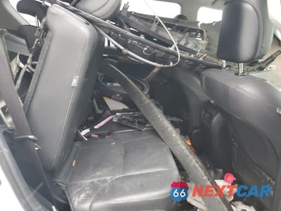 Zdjęcie 12 z 14 samochodu: 2015 LEXUS GX 460 VIN:JTJBM7FXXF5112534 - miniatura
