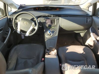 Zdjęcie 8 z 12 samochodu: 2010 TOYOTA PRIUS VIN:JTDKN3DU8A0108716 - miniatura