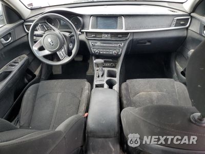 Zdjęcie 8 z 15 samochodu: 2019 KIA OPTIMA LX VIN:5XXGT4L37KG354098 - miniatura