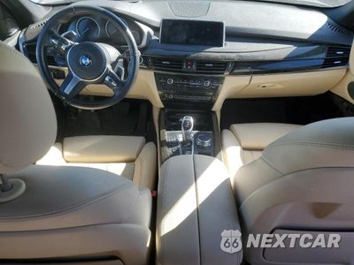 Zdjęcie 8 z 12 samochodu: 2018 BMW X5 XDRIVE35I VIN:5UXKR0C56J0X90071 - miniatura
