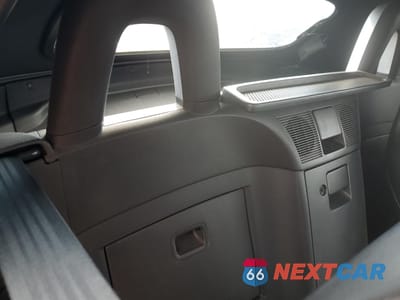 Zdjęcie 10 z 12 samochodu: 2006 MAZDA MX-5 MIATA VIN:JM1NC25F460107728 - miniatura