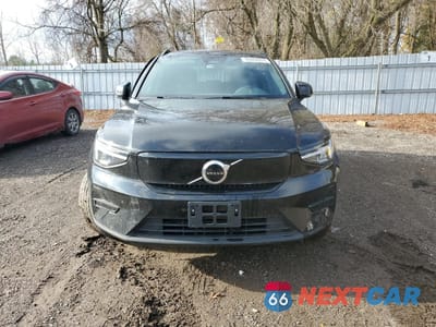 Piąte zdjęcie samochodu w środku: 2023 VOLVO XC40 RECHARGE CORE VIN:YV4ED3UK8P2044198 - miniatura
