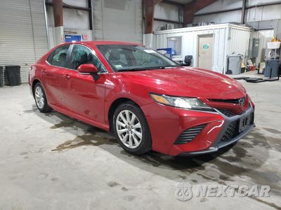Czwarte zdjęcie samochodu z boku: 2020 TOYOTA CAMRY SE VIN:4T1G11AK8LU383356 - miniatura