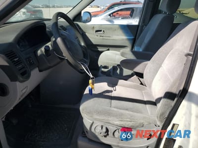 Zdjęcie 7 z 13 samochodu: 2004 KIA SEDONA EX VIN:KNDUP131946548637 - miniatura