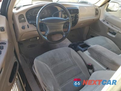 Zdjęcie 8 z 13 samochodu: 1999 FORD EXPLORER VIN:1FMYU22X7XUA21018 - miniatura