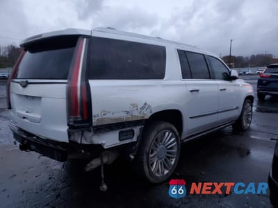 Trzecie zdjęcie samochodu z tyłu: 2016 CADILLAC ESCALADE ESV PLATINUM VIN:1GYS4KKJ2GR466141 - miniatura