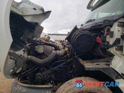 Zdjęcie 7 z 10 samochodu: 2013 INTERNATIONAL PROSTAR VIN:3HSDJSJR9DN355387 - miniatura