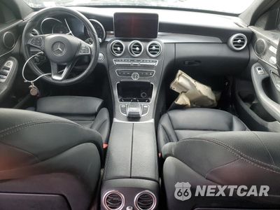 Zdjęcie 8 z 13 samochodu: 2016 MERCEDES-BENZ C 300 4MATIC VIN:55SWF4KB1GU163216 - miniatura