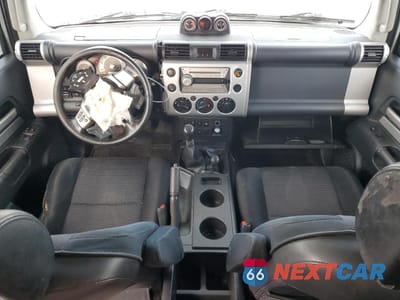 Zdjęcie 8 z 15 samochodu: 2008 TOYOTA FJ CRUISER VIN:JTEBU11F38K052742 - miniatura