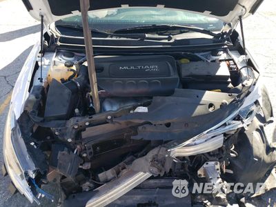 Zdjęcie 11 z 13 samochodu: 2016 CHRYSLER 200 LIMITED VIN:1C3CCCAB9GN181445 - miniatura