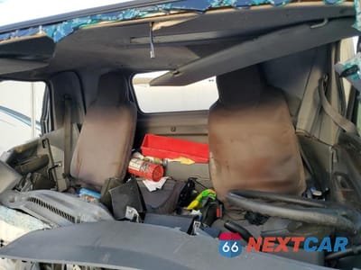 Zdjęcie 7 z 13 samochodu: 2018 ISUZU NPR HD VIN:54DC4W1B2JS811403 - miniatura