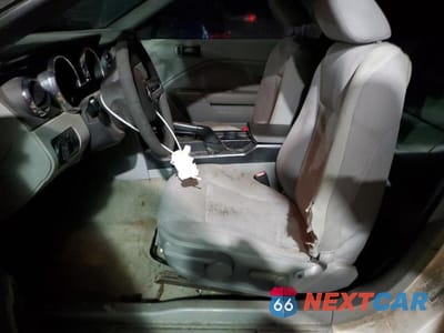 Zdjęcie 7 z 12 samochodu: 2006 FORD MUSTANG VIN:1ZVFT84N565264216 - miniatura