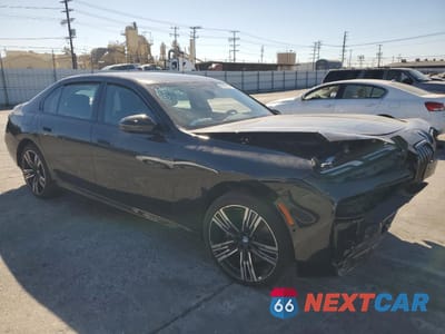 Czwarte zdjęcie samochodu z boku: 2023 BMW I7 XDRIVE60 VIN:WBY53EJ09PCN55206 - miniatura