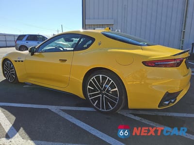 Drugie zdjęcie samochodu z przodu: 2024 MASERATI GRANTURISMO TROFEO VIN:ZAMBMVDB8RX440036 - miniatura