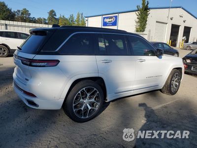 Trzecie zdjęcie samochodu z tyłu: 2024 JEEP GRAND CHEROKEE SUMMIT VIN:1C4RJHEG9R8531561 - miniatura