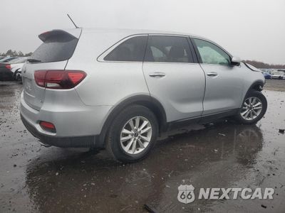 Trzecie zdjęcie samochodu z tyłu: 2020 KIA SORENTO S VIN:5XYPG4A58LG621271 - miniatura