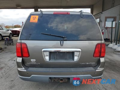 Zdjęcie 6 z 13 samochodu: 2004 LINCOLN NAVIGATOR VIN:5LMFU28R94LJ38100 - miniatura