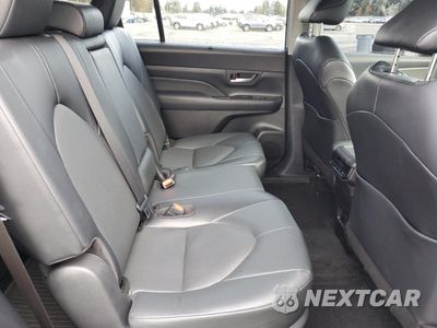 Zdjęcie 11 z 15 samochodu: 2024 TOYOTA GRAND HIGHLANDER XLE VIN:5TDACAB5XRS022978 - miniatura