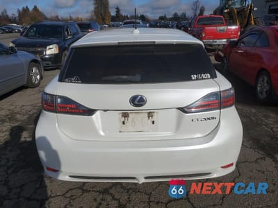 Zdjęcie 6 z 12 samochodu: 2012 LEXUS CT 200 VIN:JTHKD5BH8C2105826 - miniatura